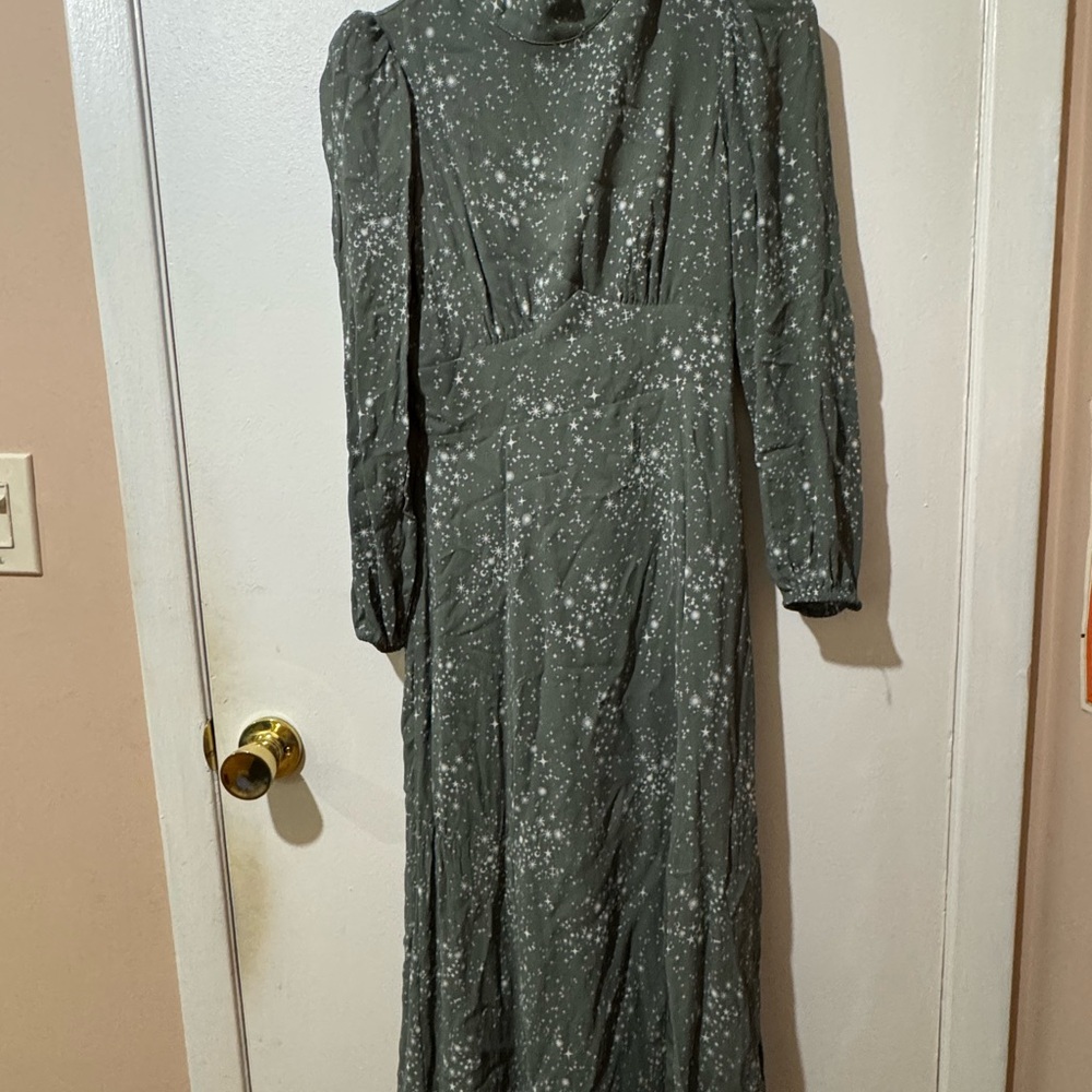 Forever 21 Long Sleeve Starry Dress